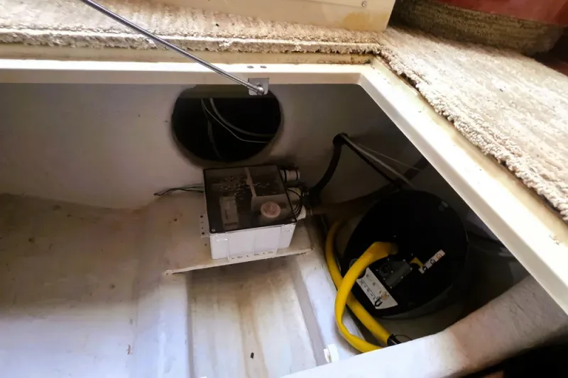 Slide: The Image of Fairline Targa 43 1999 - 25