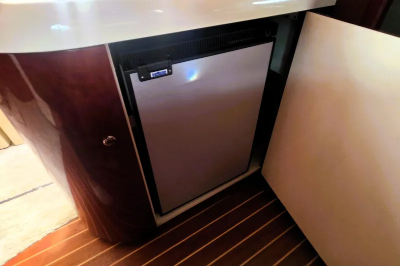 Slide: The Image of Fairline Targa 43 1999 - 28