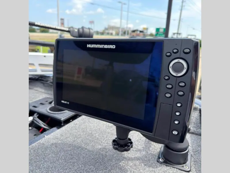 Slide: The Image of Tracker PRO TEAM 195 TXW 2018 - 12