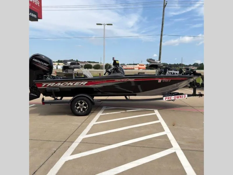 Slide: The Image of Tracker PRO TEAM 195 TXW 2018 - 6