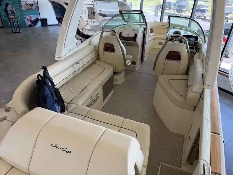Slide: The Image of Chris Craft Launch 28 GT 2025 - 7
