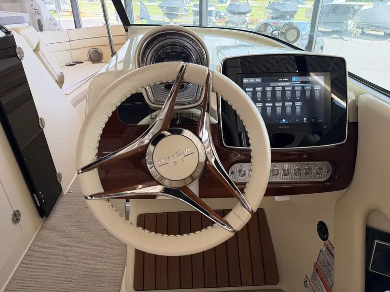 Slide: The Image of Chris Craft Launch 28 GT 2025 - 23