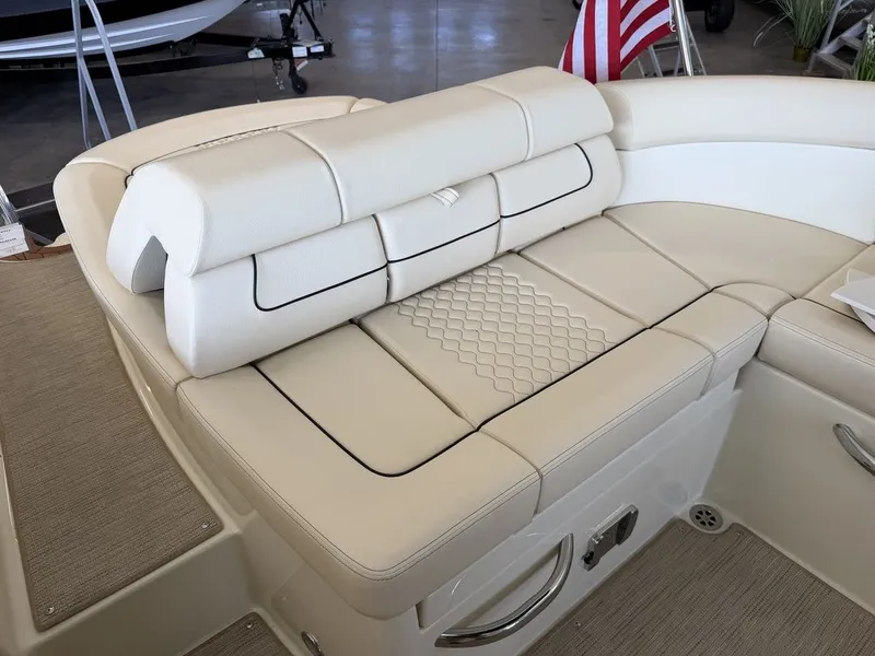 Slide: The Image of Chris Craft Launch 28 GT 2025 - 10