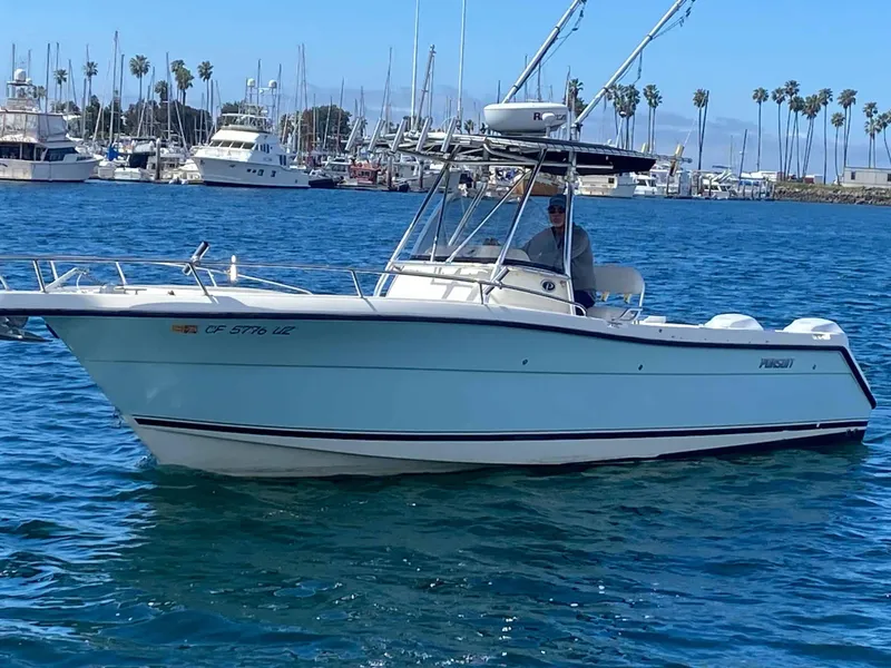 Slide: The Image of Pursuit 2670 Center Console 2005 - 3