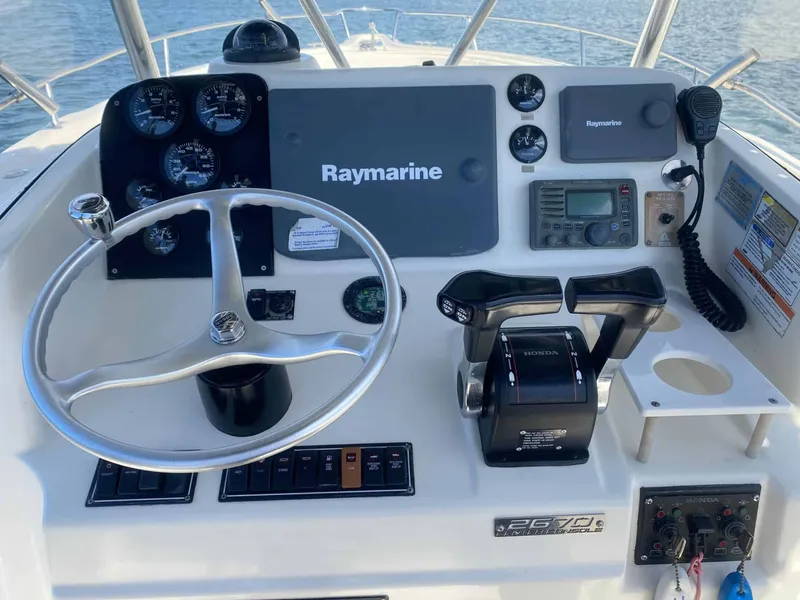 Slide: The Image of Pursuit 2670 Center Console 2005 - 19