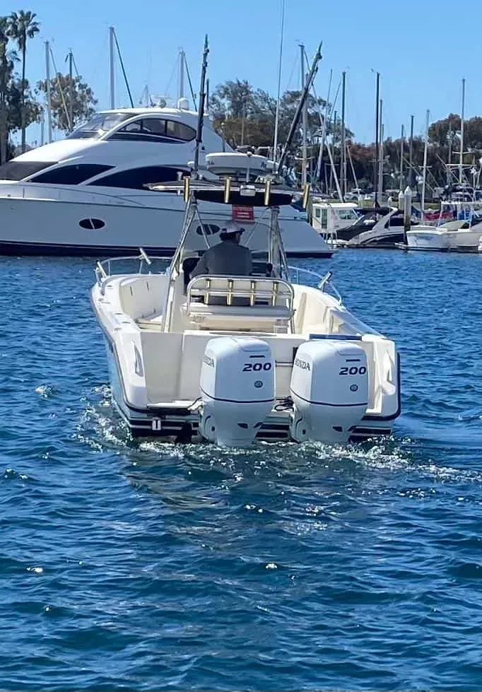 Slide: The Image of Pursuit 2670 Center Console 2005 - 6