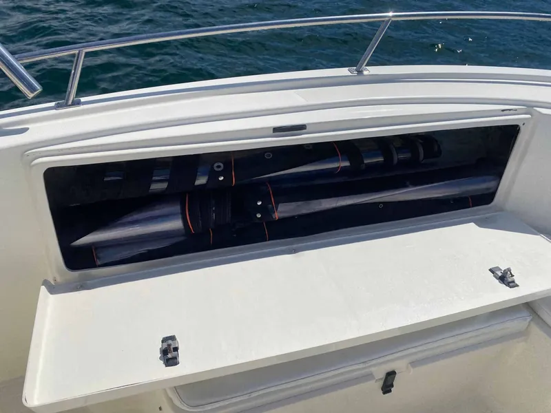 Slide: The Image of Pursuit 2670 Center Console 2005 - 29