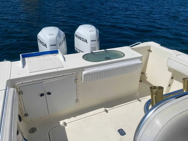 Slide: The Image of Pursuit 2670 Center Console 2005 - 13