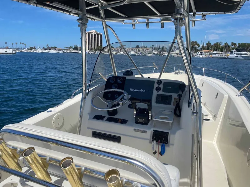 Slide: The Image of Pursuit 2670 Center Console 2005 - 18