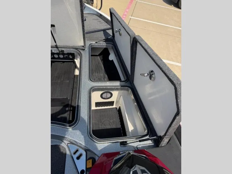 Slide: The Image of Ranger Z520L 2018 - 21