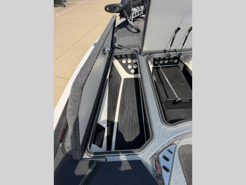 Slide: The Image of Ranger Z520L 2018 - 19