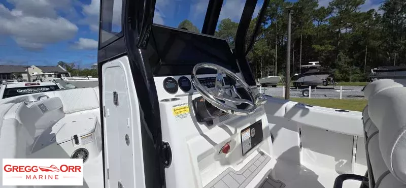 Slide: The Image of Sea Fox 228 COMMANDER 2026 - 15