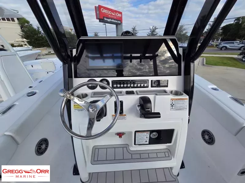 Slide: The Image of Sea Fox 228 COMMANDER 2026 - 16