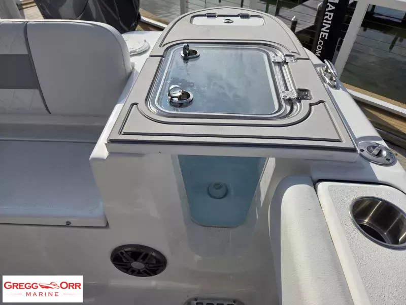 Slide: The Image of Sea Fox 228 COMMANDER 2026 - 11