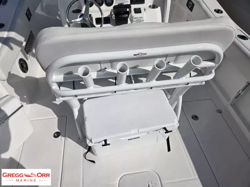 Slide: The Image of Sea Fox 268 COMMANDER 2026 - 10