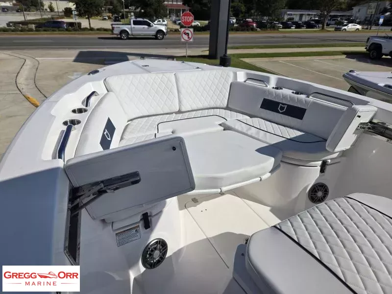 Slide: The Image of Sea Fox 268 COMMANDER 2026 - 19