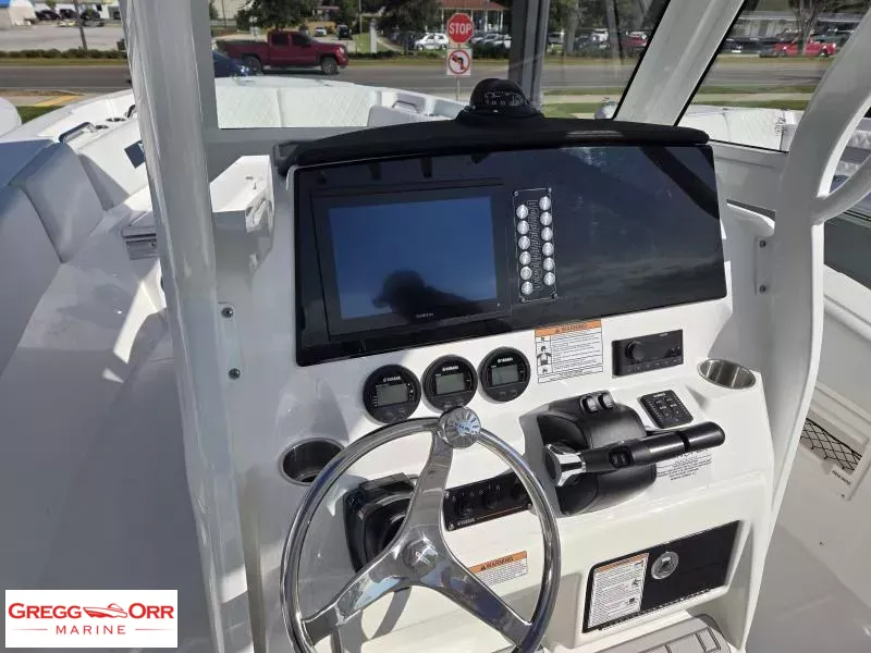 Slide: The Image of Sea Fox 268 COMMANDER 2026 - 12