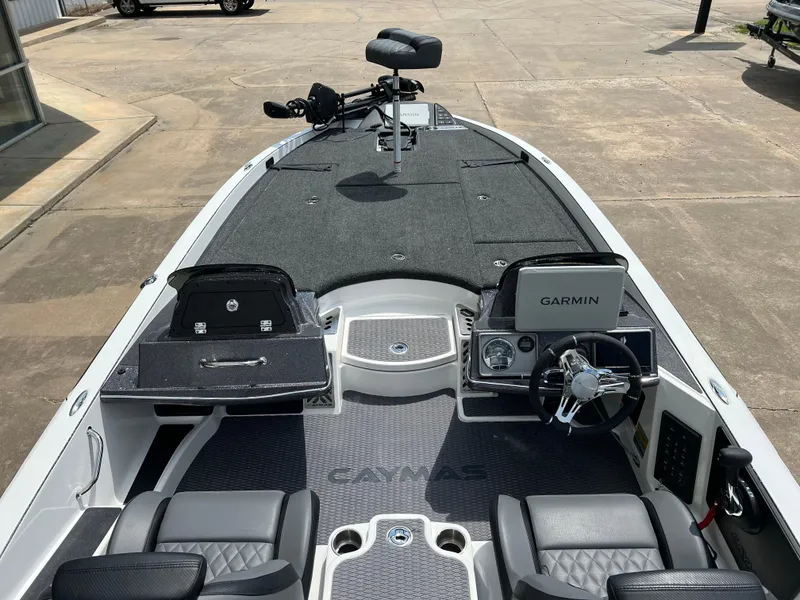 Slide: The Image of Caymas CX 21 PRO 2025 - 3