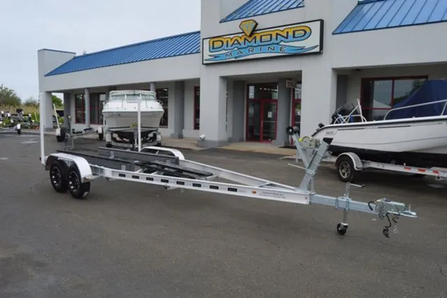 The Image of Venture Trailers Aluminum Tandem Axle Commander Series COM-5300 2024 - 0