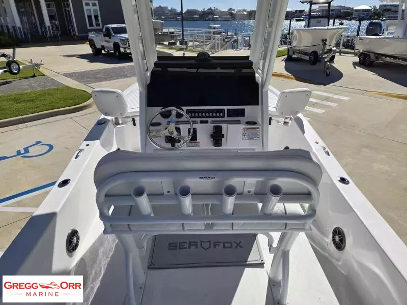 Slide: The Image of Sea Fox 251 BAY FOX 2026 - 14