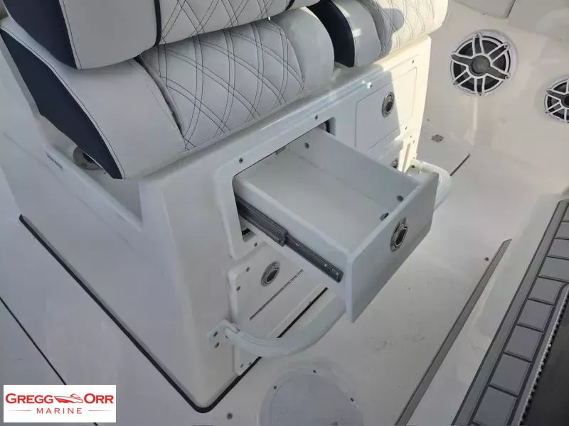 Slide: The Image of Sea Fox 288 COMMANDER 2026 - 7