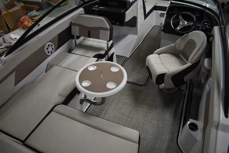 Slide: The Image of Monterey M-205 2025 - 30