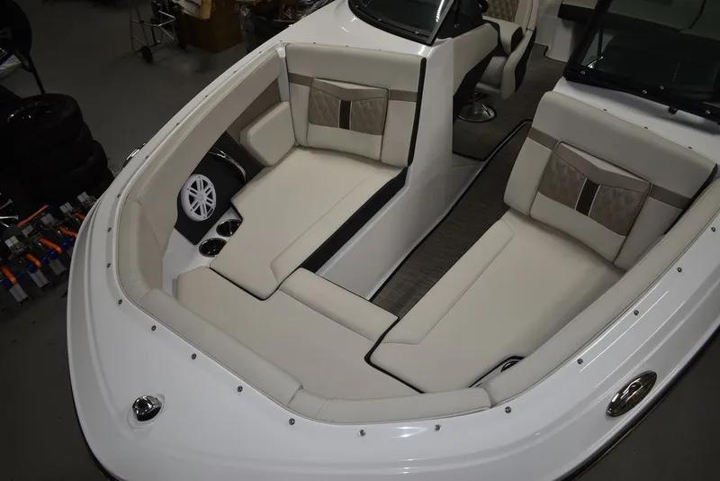 Slide: The Image of Monterey M-205 2025 - 4