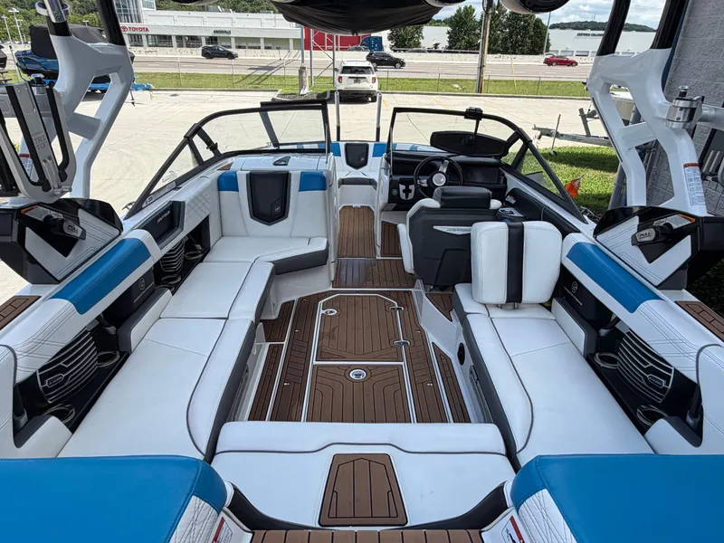 Slide: The Image of Nautique G23 2017 - 4