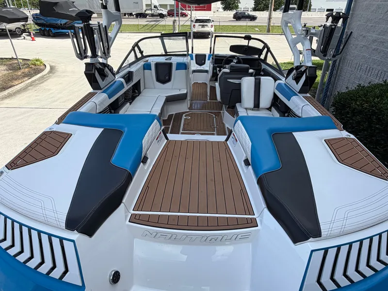 Slide: The Image of Nautique G23 2017 - 3
