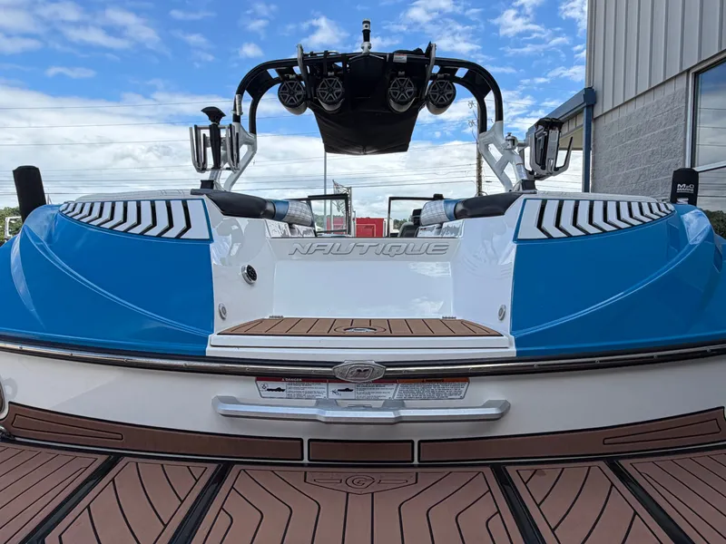 Slide: The Image of Nautique G23 2017 - 2