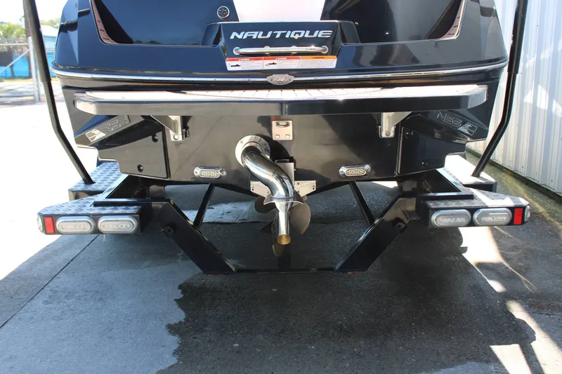 Slide: The Image of Nautique 210 2016 - 22