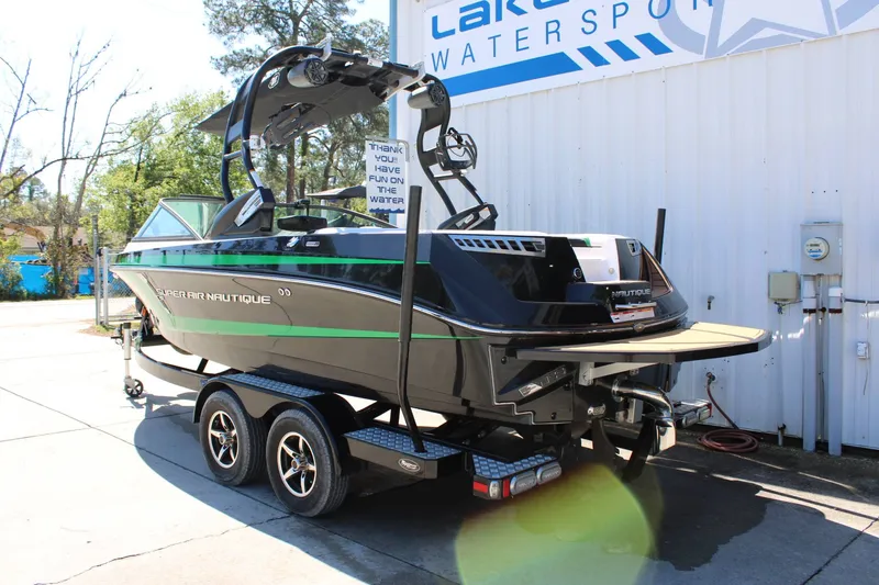 Slide: The Image of Nautique 210 2016 - 24