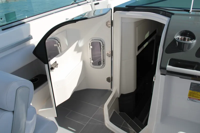 Slide: The Image of Aviara AV36 Outboard 2023 - 13