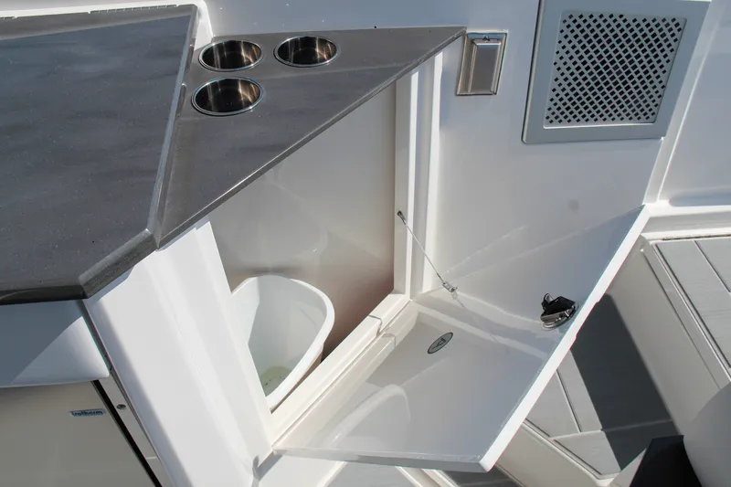 Slide: The Image of Aviara AV36 Outboard 2023 - 27