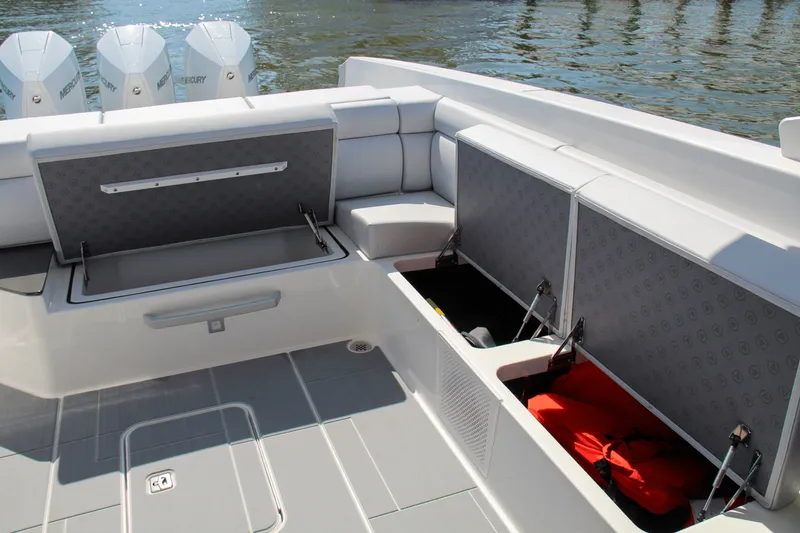 Slide: The Image of Aviara AV36 Outboard 2023 - 28