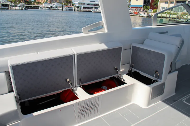 Slide: The Image of Aviara AV36 Outboard 2023 - 29