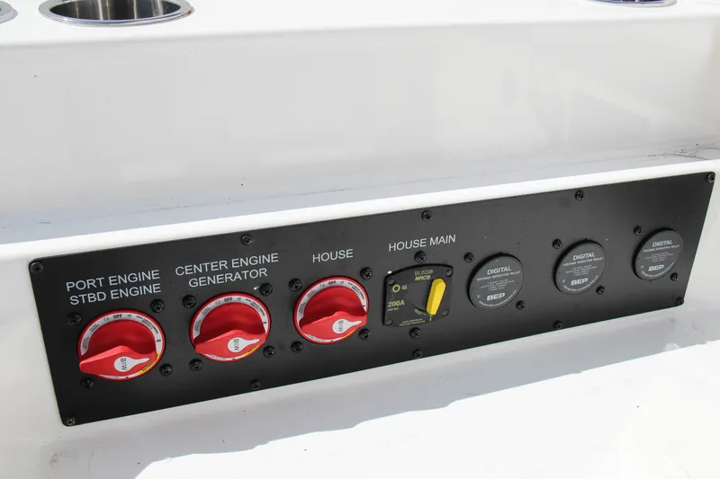 Slide: The Image of Aviara AV36 Outboard 2023 - 34