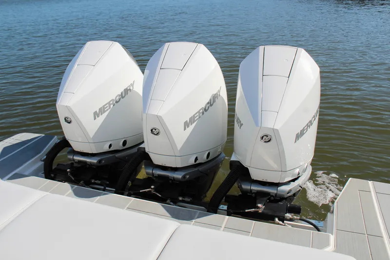 Slide: The Image of Aviara AV36 Outboard 2023 - 35