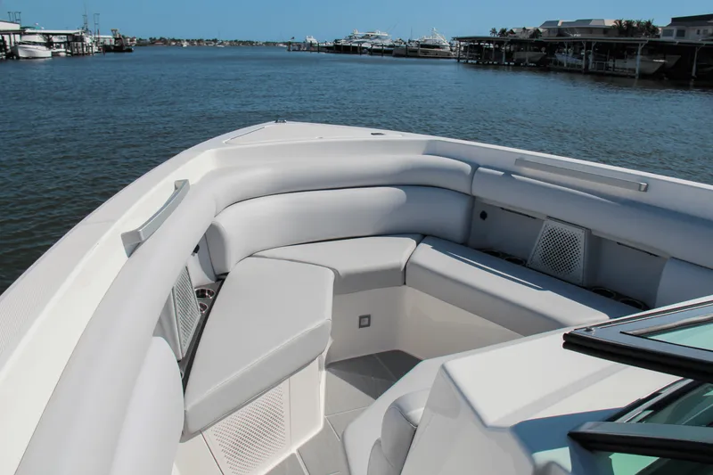 Slide: The Image of Aviara AV36 Outboard 2023 - 6