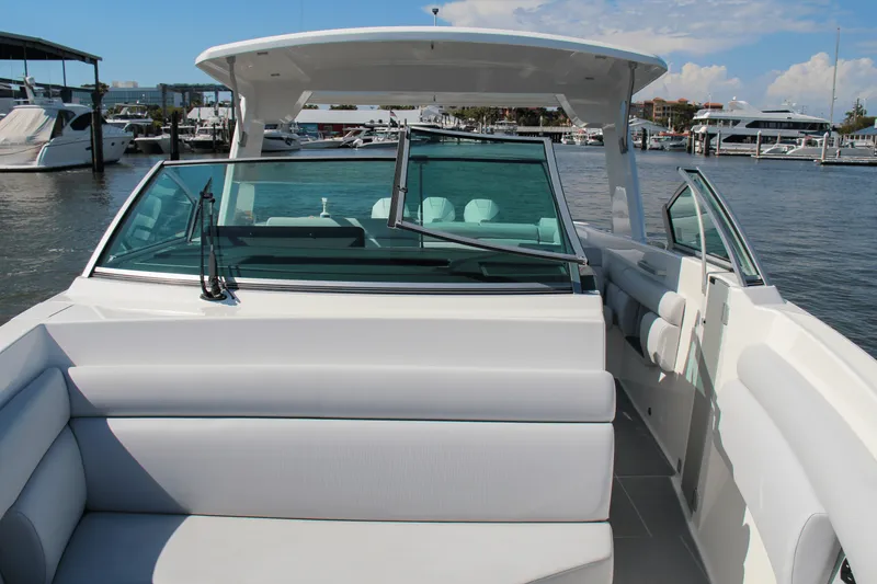 Slide: The Image of Aviara AV36 Outboard 2023 - 7