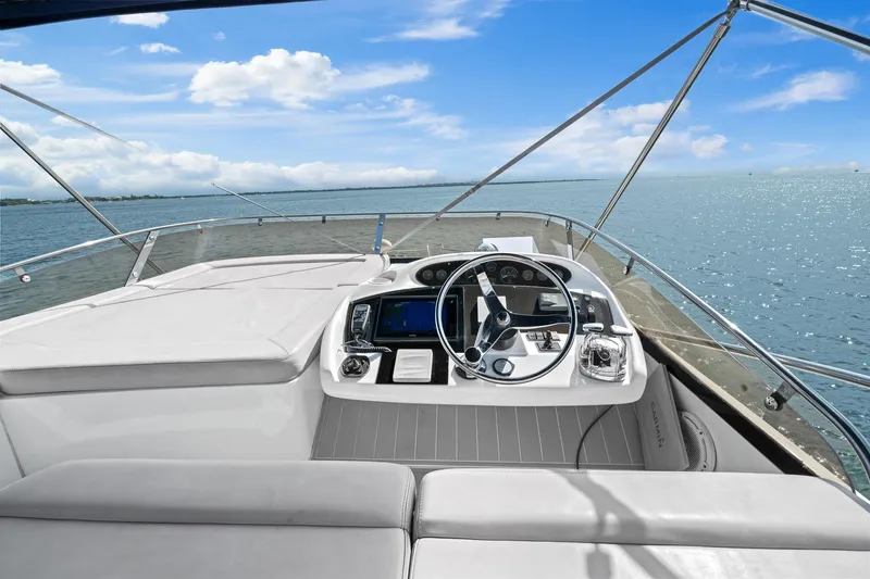 Slide: The Image of Sunseeker Manhattan 50 2006 - 27