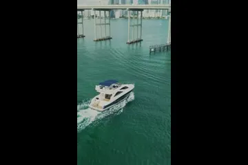 Slide: The Image of Sunseeker Manhattan 50 2006 - 1