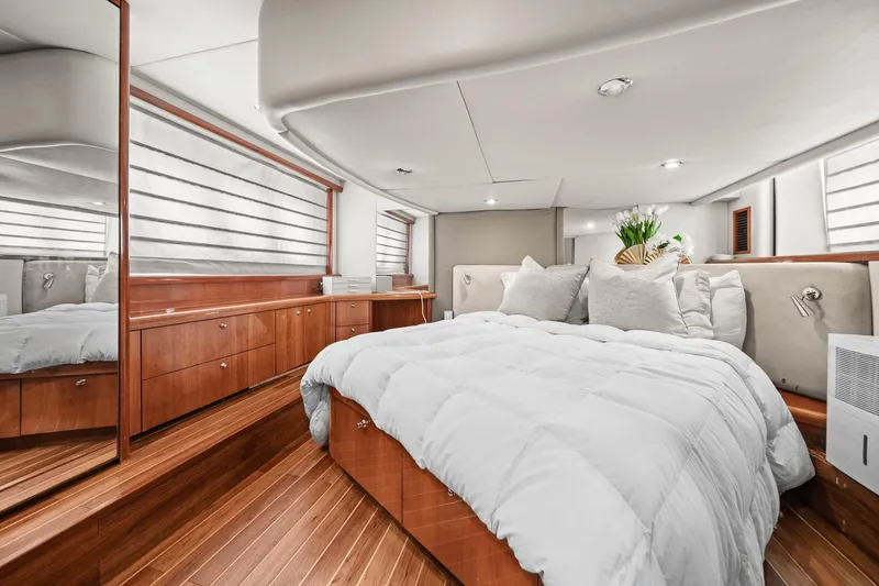 Slide: The Image of Sunseeker Manhattan 50 2006 - 49