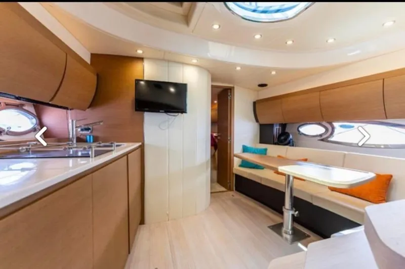 Slide: The Image of Azimut Atlantis 40 2011 - 7