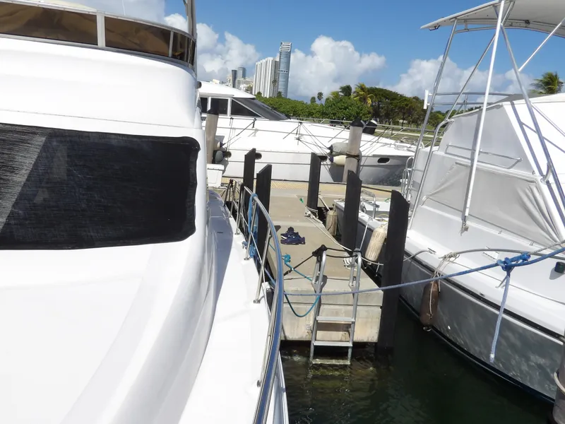 Slide: The Image of Sea Ray 44 Sedan Bridge 2008 - 79
