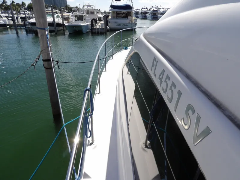 Slide: The Image of Sea Ray 44 Sedan Bridge 2008 - 77