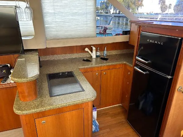 Slide: The Image of Cruisers 4450 Express Motoryacht 2001 - 11