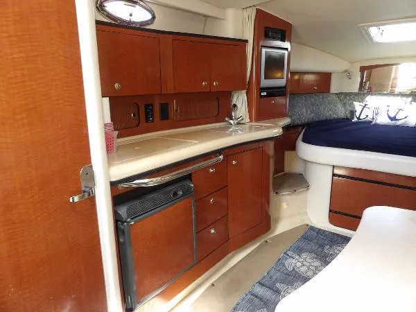 Slide: The Image of Sea Ray Sundancer 320 2004 - 36