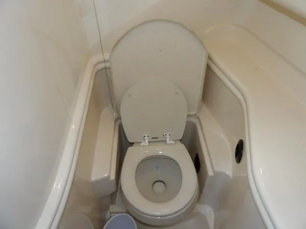 Slide: The Image of Sea Ray Sundancer 320 2004 - 53