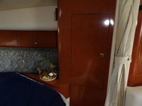 Slide: The Image of Sea Ray Sundancer 320 2004 - 43